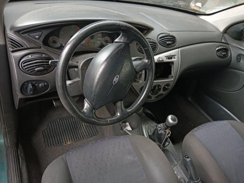 FORD FOCUS BERLINA (CAK) — vehículo donante para recambios 