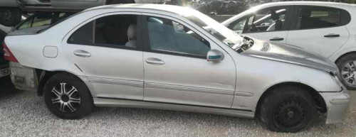  MERCEDES-BENZ CLASE C (BM 203) BERLINA 