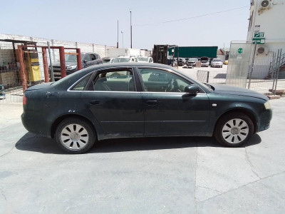 AUDI A4 BERLINA (8E)