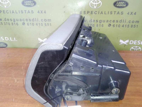 GUANTERA Mercedes-Benz CLASE E (BM 210) BERLINA 