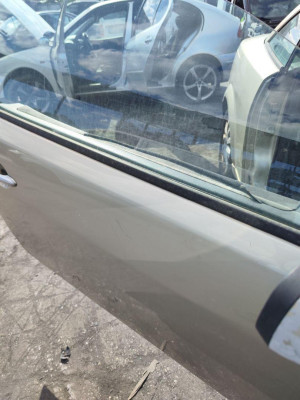 LUNA DELANTERA DERECHA