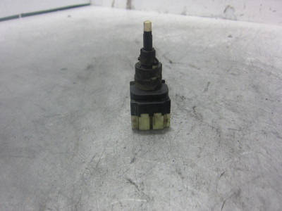 INTERRUPTOR, VOLKSWAGEN, GOLF IV BERLINA (1J1)(10.1997)