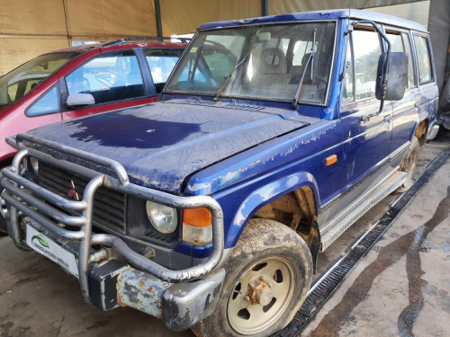  MITSUBISHI MONTERO (L040) 