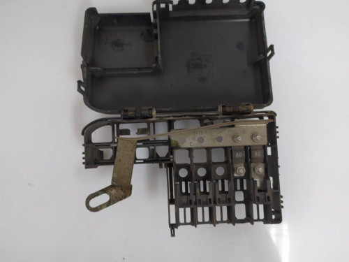  CAJA RELES / FUSIBLES Opel CORSA D 