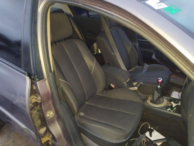 CINTURON SEGURIDAD DELANTERO DERECHO