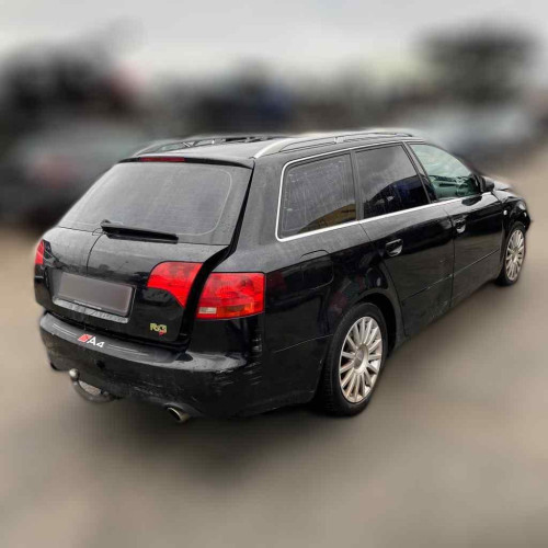 AUDI A4 AVANT (8E) de segunda mano