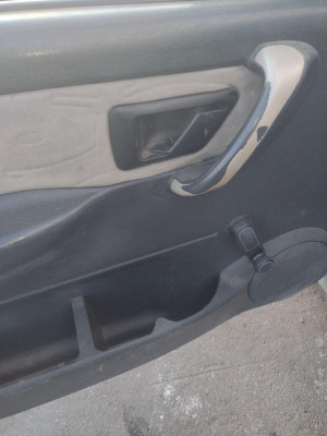 MANETA INTERIOR DELANTERA IZQUIERDA