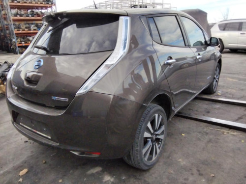  NISSAN LEAF (ZE1) 
