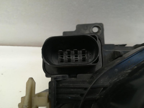  FARO DERECHO VOLKSWAGEN POLO III BERLINA (6N2) 