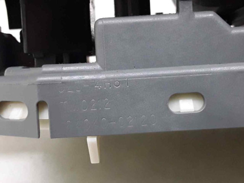 MANDO ELEVALUNAS DELANTERO IZQUIERDO Toyota AURIS (E18) 