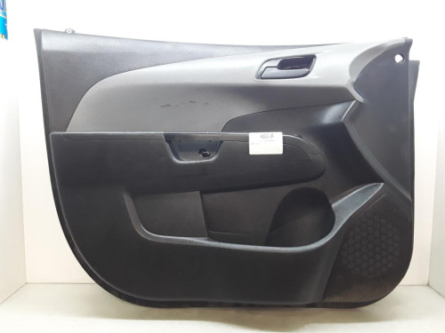 GUARNECIDO PUERTA DELANTERA IZQUIERDA CHEVROLET AVEO HATCHBACK 