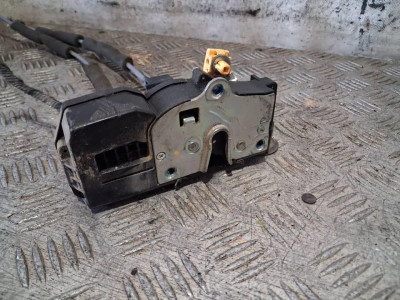 CERRADURA PUERTA TRASERA DERECHA