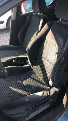PEUGEOT 207 — vehículo donante para recambios 