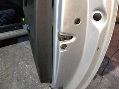 CERRADURA PUERTA DELANTERA DERECHA