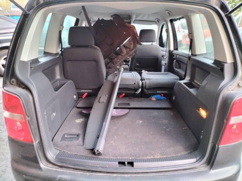  VOLKSWAGEN TOURAN (1T1) 