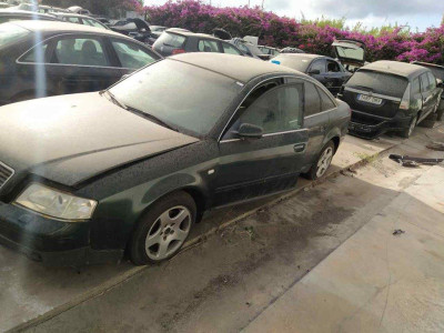 AUDI A6 BERLINA (4B2)