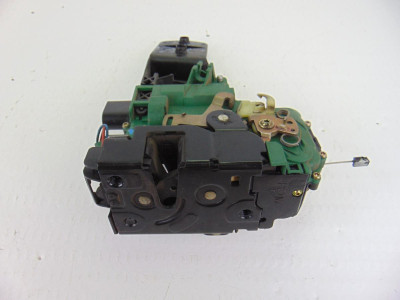 CERRADURA PUERTA DELANTERA DERECHA, VOLKSWAGEN, PASSAT BERLINA (3B3)