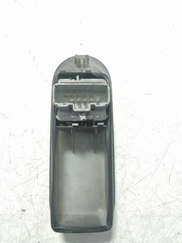  MANDO ELEVALUNAS DELANTERO IZQUIERDO Renault MEGANE II BERLINA 3P 