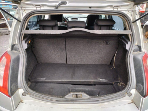  RENAULT MEGANE II BERLINA 5P 