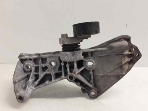 SOPORTE ALTERNADOR Renault CLIO III 