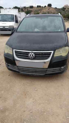 VOLKSWAGEN TOURAN (1T2)