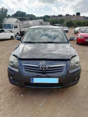 TOYOTA AVENSIS (T27)