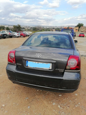 TOYOTA AVENSIS (T27)