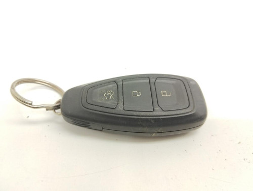 NO IDENTIFICADO Ford FOCUS BERLINA (CB8) 