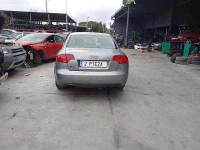 AUDI A4 BERLINA (8E)
