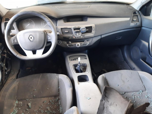 RENAULT LAGUNA III GRANDTOUR — автомобиль-донор на запчасти 