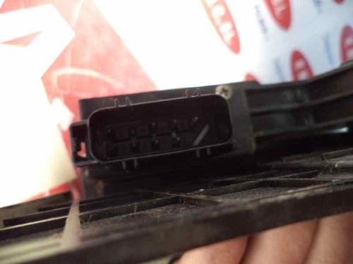  CERRADURA PUERTA DELANTERA IZQUIERDA Ford FIESTA (CBK) 