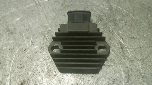 REGULADOR DE CORRIENTE Honda FES /SH /SES /DYLAN /PS 125 