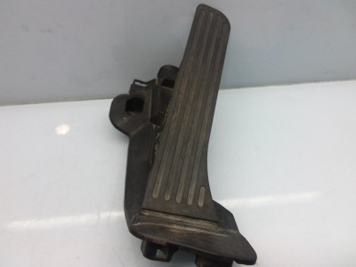 PEDAL ACELERADOR