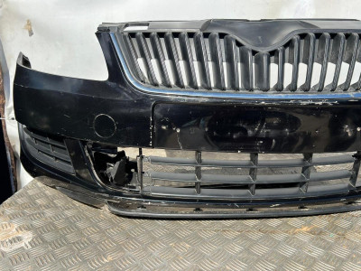 PARAGOLPES DELANTERO