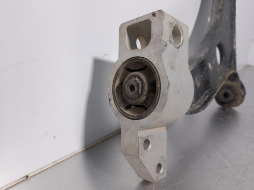 BRAZO SUSPENSION INFERIOR DELANTERO IZQUIERDO Skoda OCTAVIA BERLINA (1Z3) 