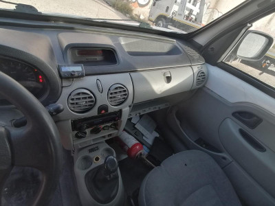 NISSAN KUBISTAR (X76)