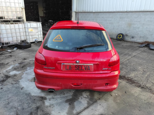 PEUGEOT 206 — vehículo donante para recambios 