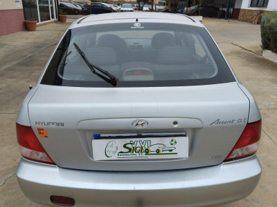 PORTON TRASERO Hyundai Accent (LC)(2000->)