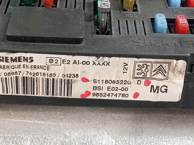 CAJA RELES / FUSIBLES