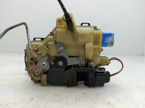 CERRADURA PUERTA DELANTERA IZQUIERDA Volkswagen POLO IV (9N3) 
