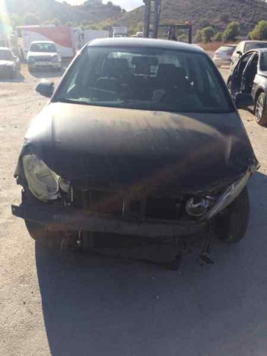 VOLKSWAGEN POLO IV (9N3) — vehículo donante para recambios 