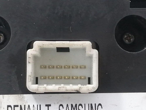  MANDO MULTIFUNCION RENAULT MEGANE III BERLINA 5P 