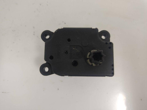 MOTOR APERTURA TRAMPILLAS CLIMATIZADOR FORD FOCUS BERLINA (CAP) 