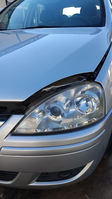 FARO IZQUIERDO Opel Corsa C (2000->)