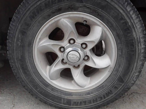 LLANTA Hyundai TERRACAN (HP) 