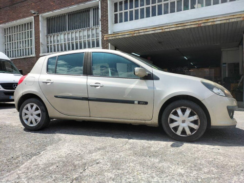  RENAULT CLIO III 