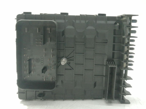  CAJA RELES / FUSIBLES Volkswagen GOLF VI (5K1)(10.2008) 