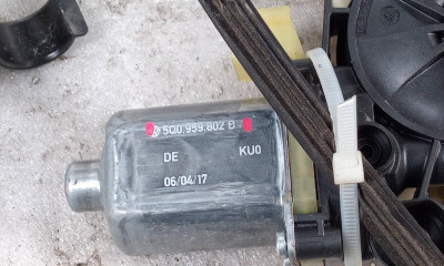 MOTOR ELEVALUNAS DELANTERO DERECHO, SEAT, LEON SC (5F5)