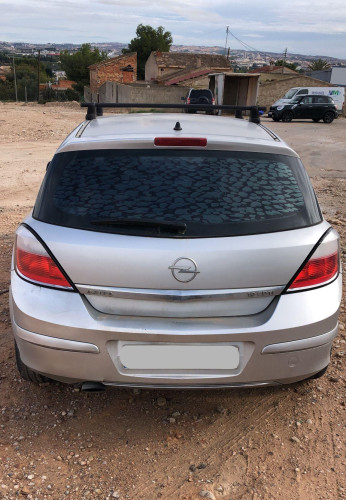 OPEL ASTRA H BERLINA — автомобиль-донор на запчасти 