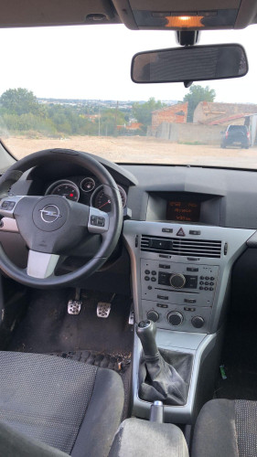 OPEL ASTRA H BERLINA — автомобиль-донор на запчасти 